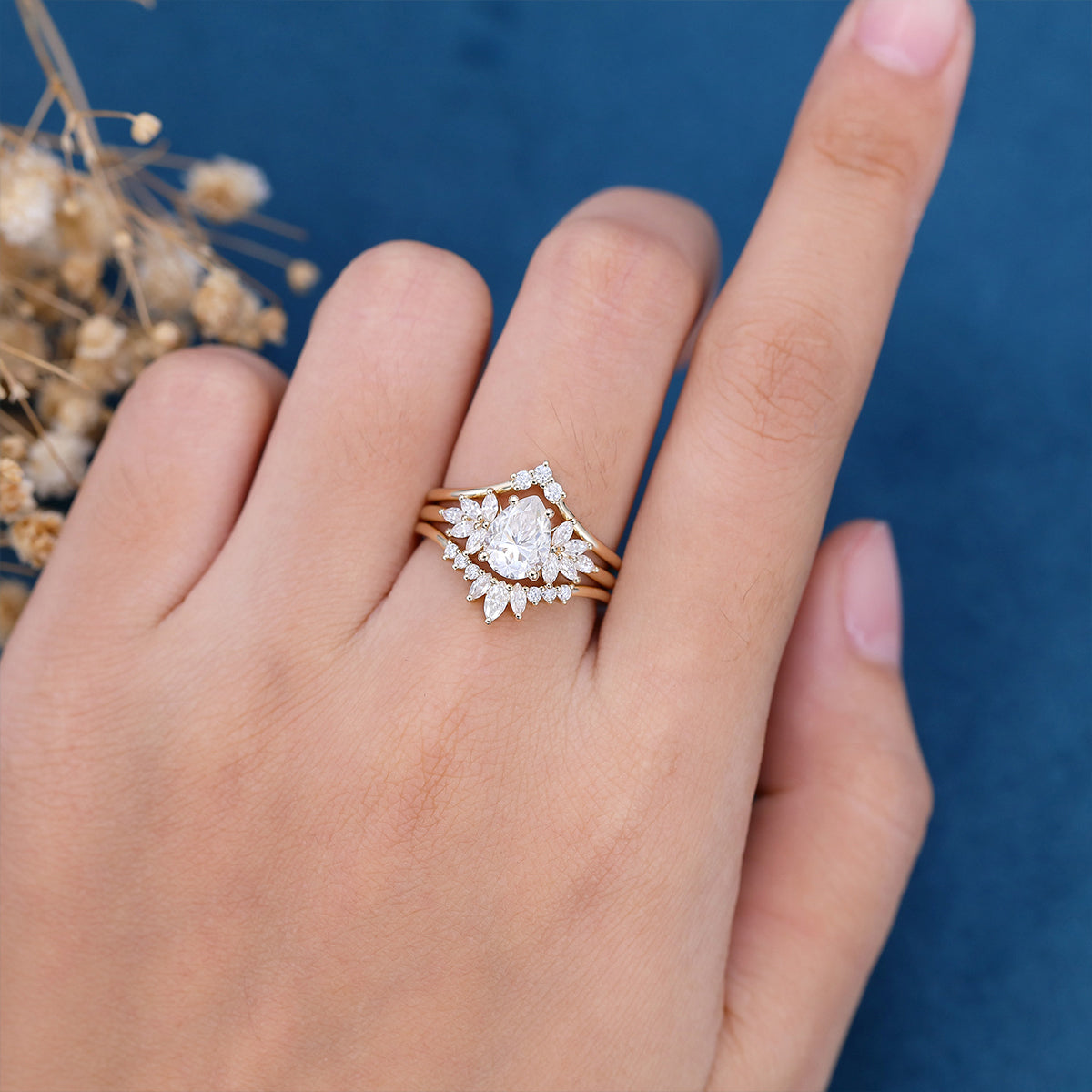 1 CT Pear Cluster Moissanite Bridal Set