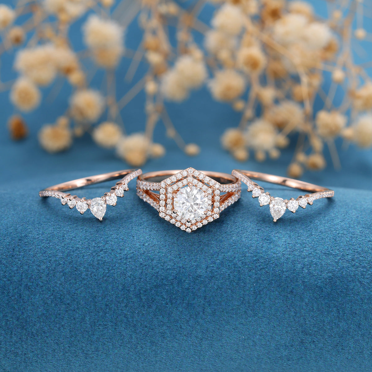 0.88 CT Round Cluster Moissanite Bridal Set