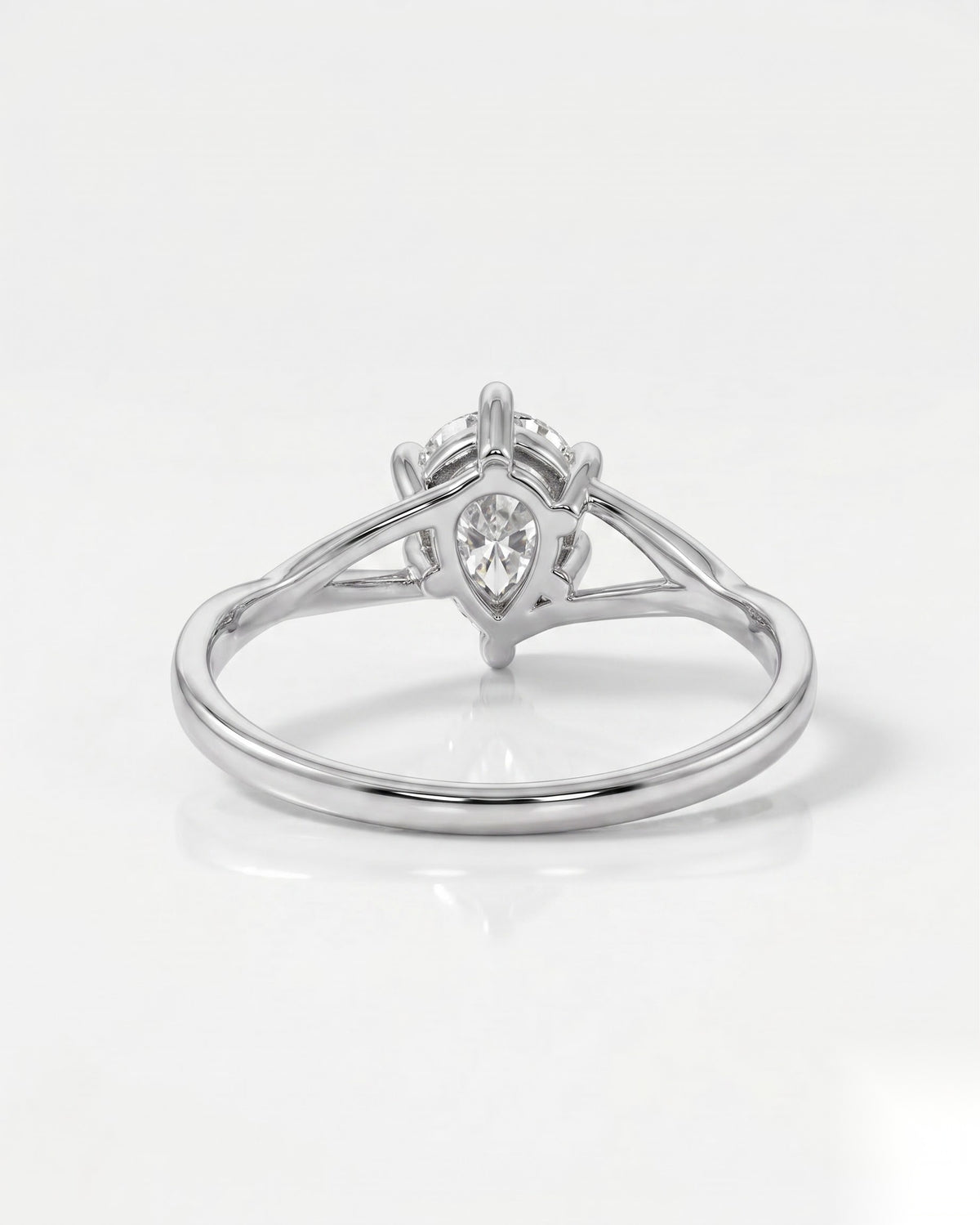 1 CT Pear Solitaire Moissanite Engagement Ring