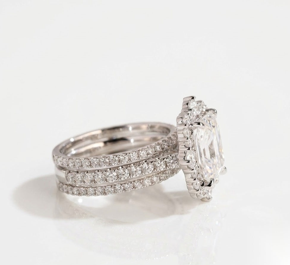 1.6 CT Emerald Cluster Moissanite Bridal Set