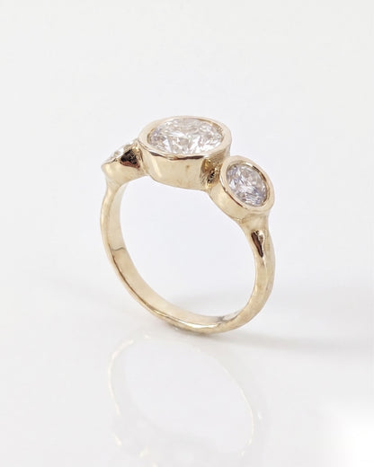 1.5 CT Round Three Stone Moissanite Engagement Ring