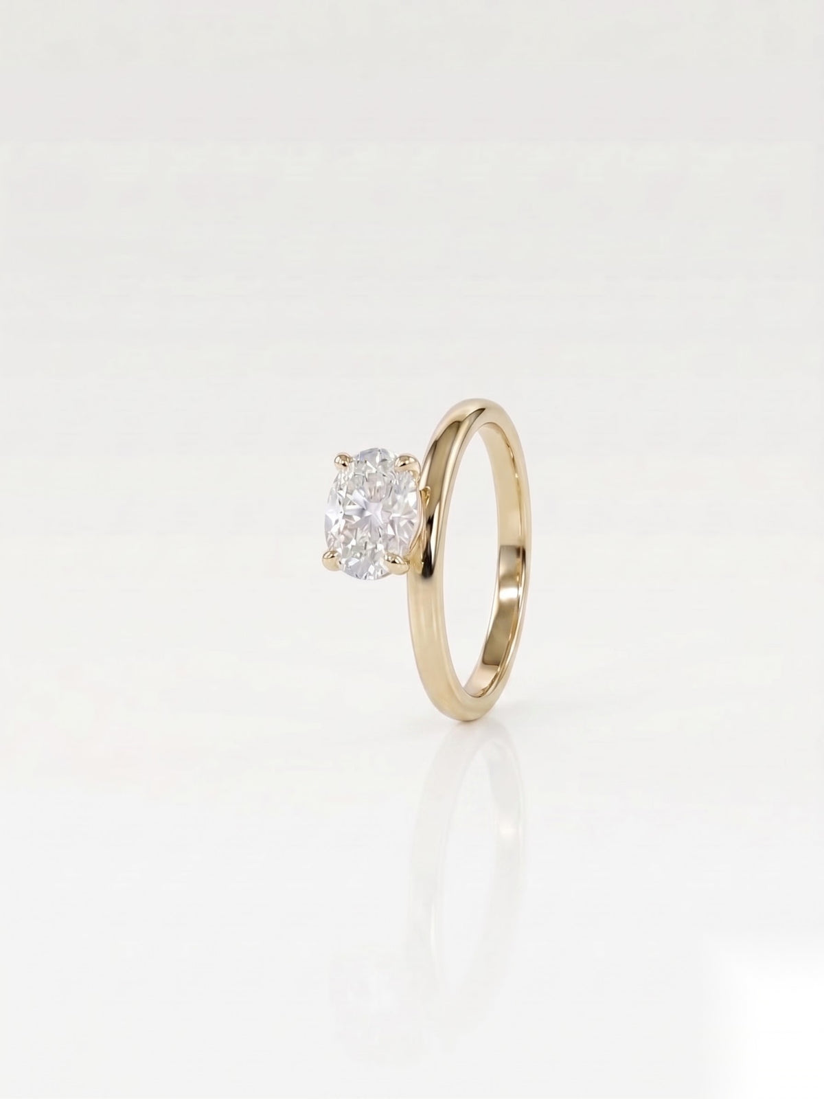 1 CT Oval Solitaire Moissanite Engagement Ring