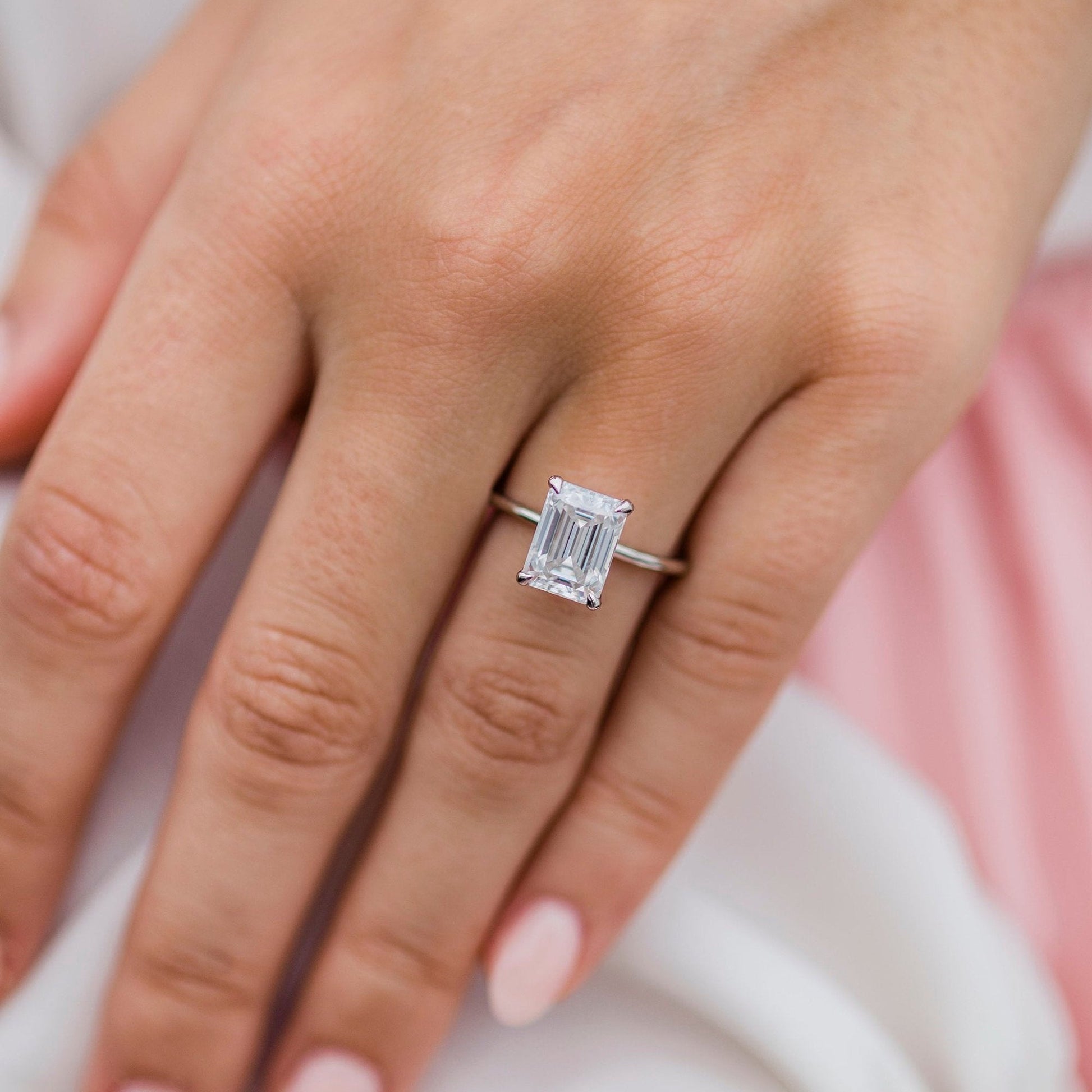 2.6 CT Emerald Solitaire Moissanite Engagement Ring