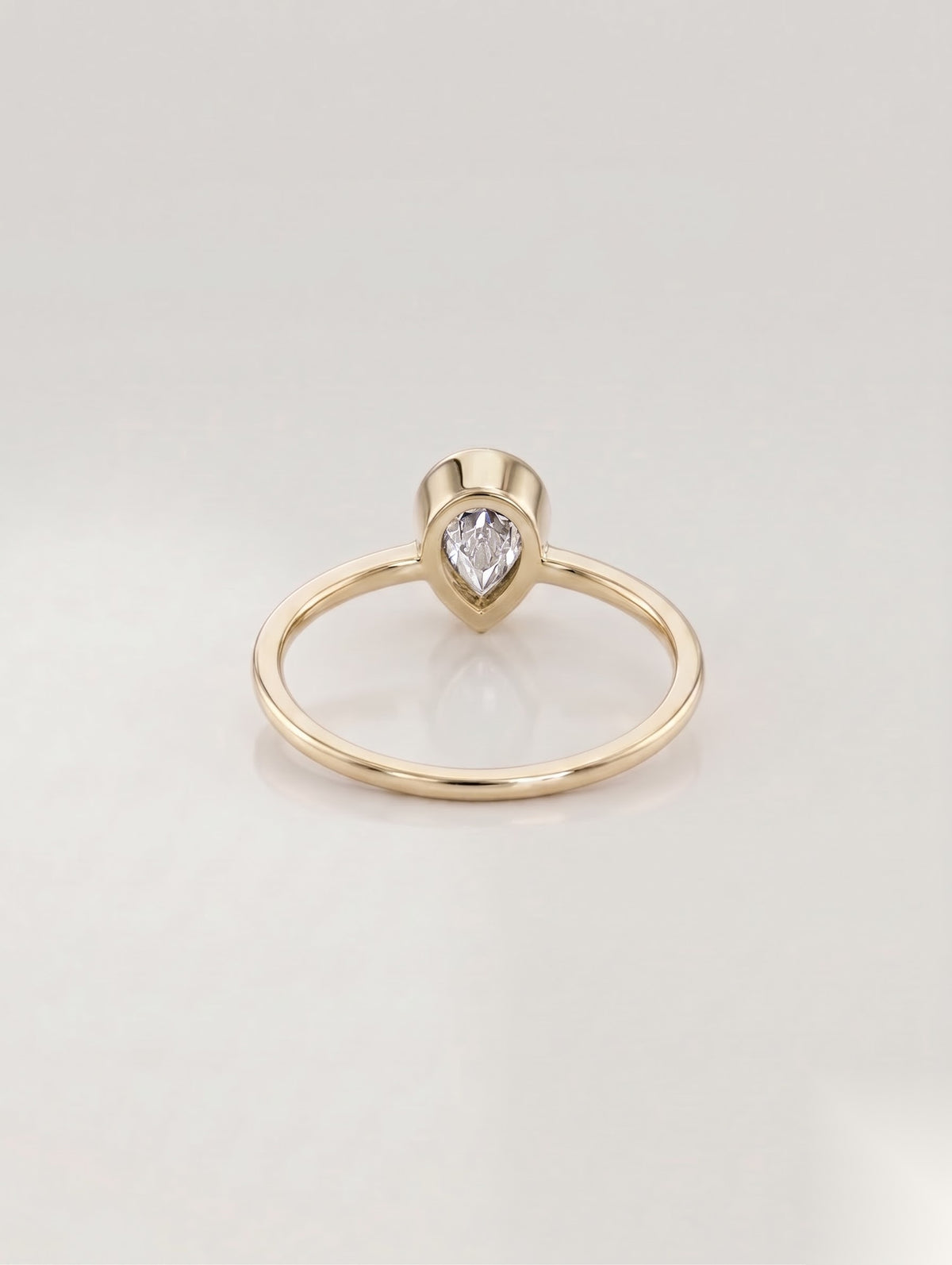 1 CT Pear Solitaire Moissanite Engagement Ring