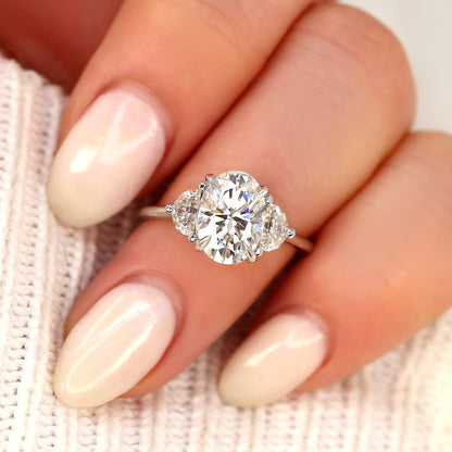 2.5 CT Oval Three Stone Moissanite Engagement Ring