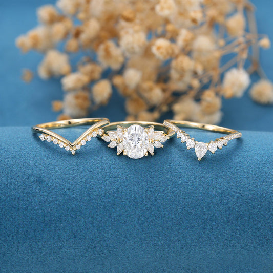 1.33 CT Oval Cluster Moissanite Bridal Set