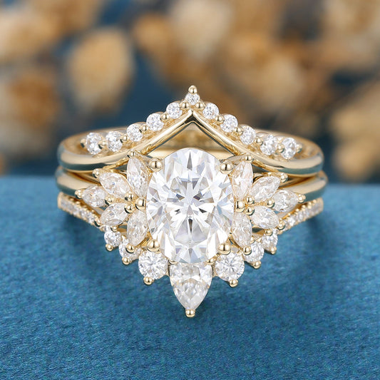 1.33 CT Oval Cluster Moissanite Bridal Set