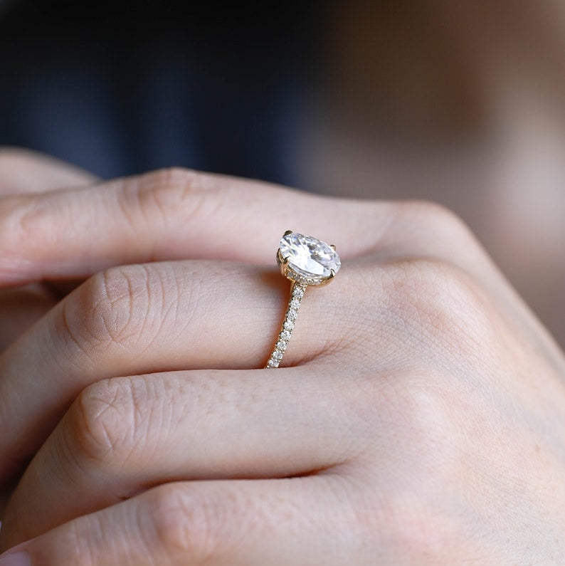 2.0 CT Oval Pave Moissanite Engagement Ring