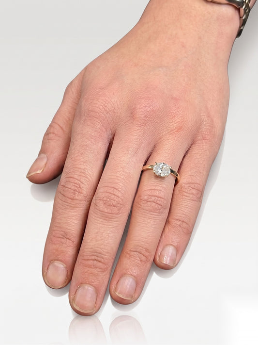1 CT Oval Solitaire Moissanite Engagement Ring