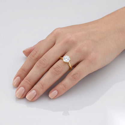 1.5 CT Round Solitaire Moissanite Engagement Ring