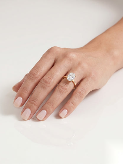 2 CT Oval Solitaire Moissanite Engagement Ring