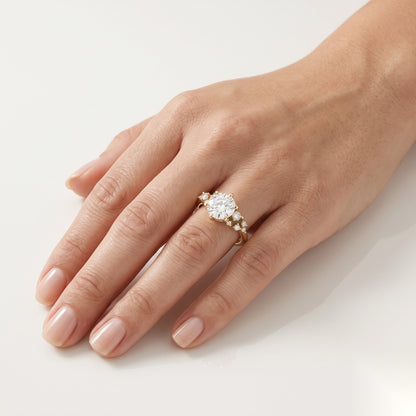 1.5 CT Round Cluster Moissanite Engagement Ring