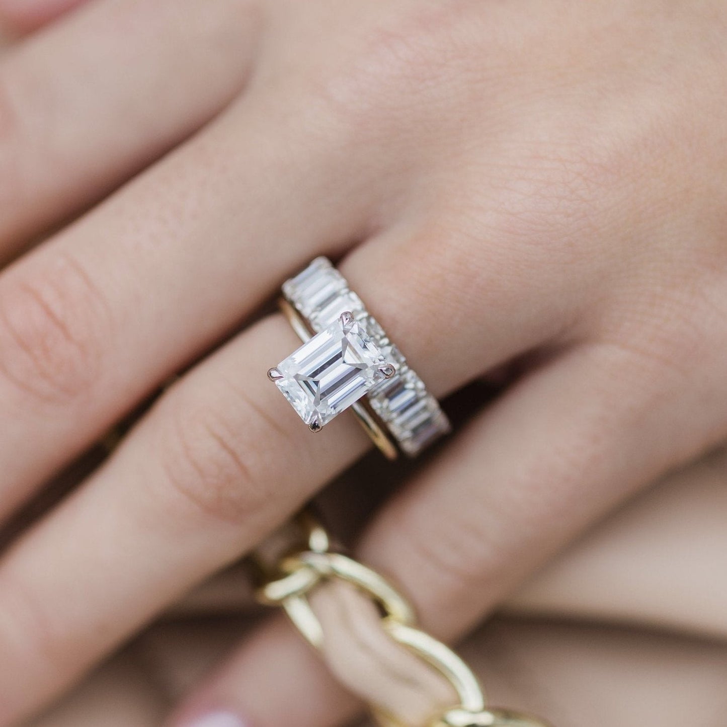 2.6 CT Emerald Solitaire Moissanite Engagement Ring