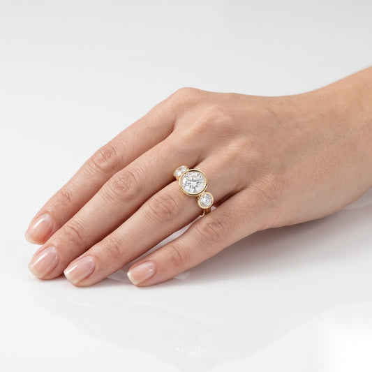 1.5 CT Round Three Stone Moissanite Engagement Ring