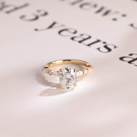 2.0 CT Oval Pave Moissanite Engagement Ring