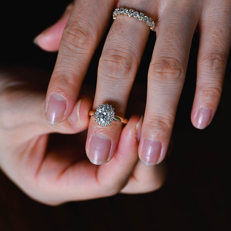 2.0 CT Oval Halo Moissanite Engagement Ring