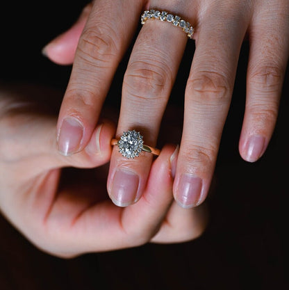 2.0 CT Oval Halo Moissanite Engagement Ring