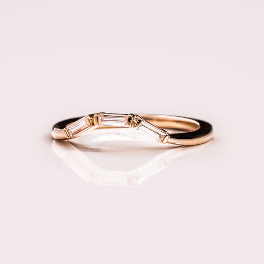 0.39 TCW Baguette Curved Moissanite Wedding Band