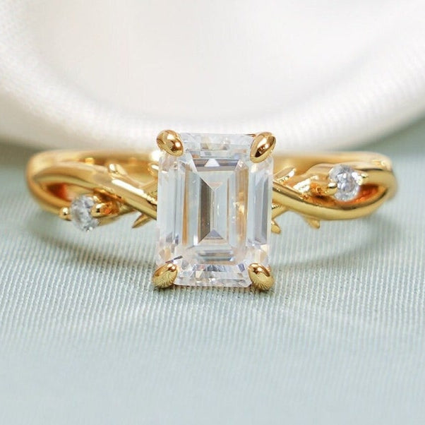 2.0 CT Emerald Twisted Pave Moissanite Engagement Ring