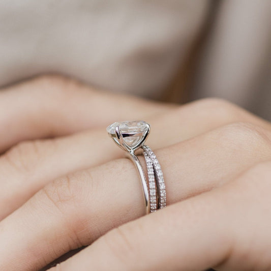 2.7 CT Oval Solitaire Moissanite Engagement Ring