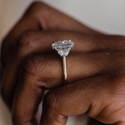 2.2 CT Oval Three Stone Moissanite Engagement Ring