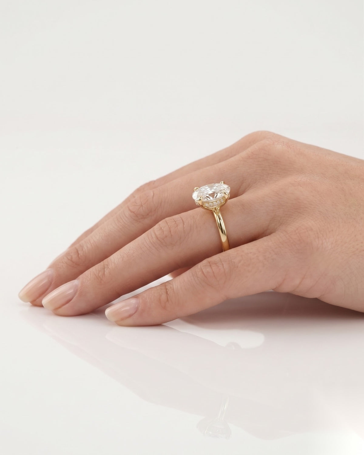 1.5 CT Oval Solitaire Moissanite Engagement Ring