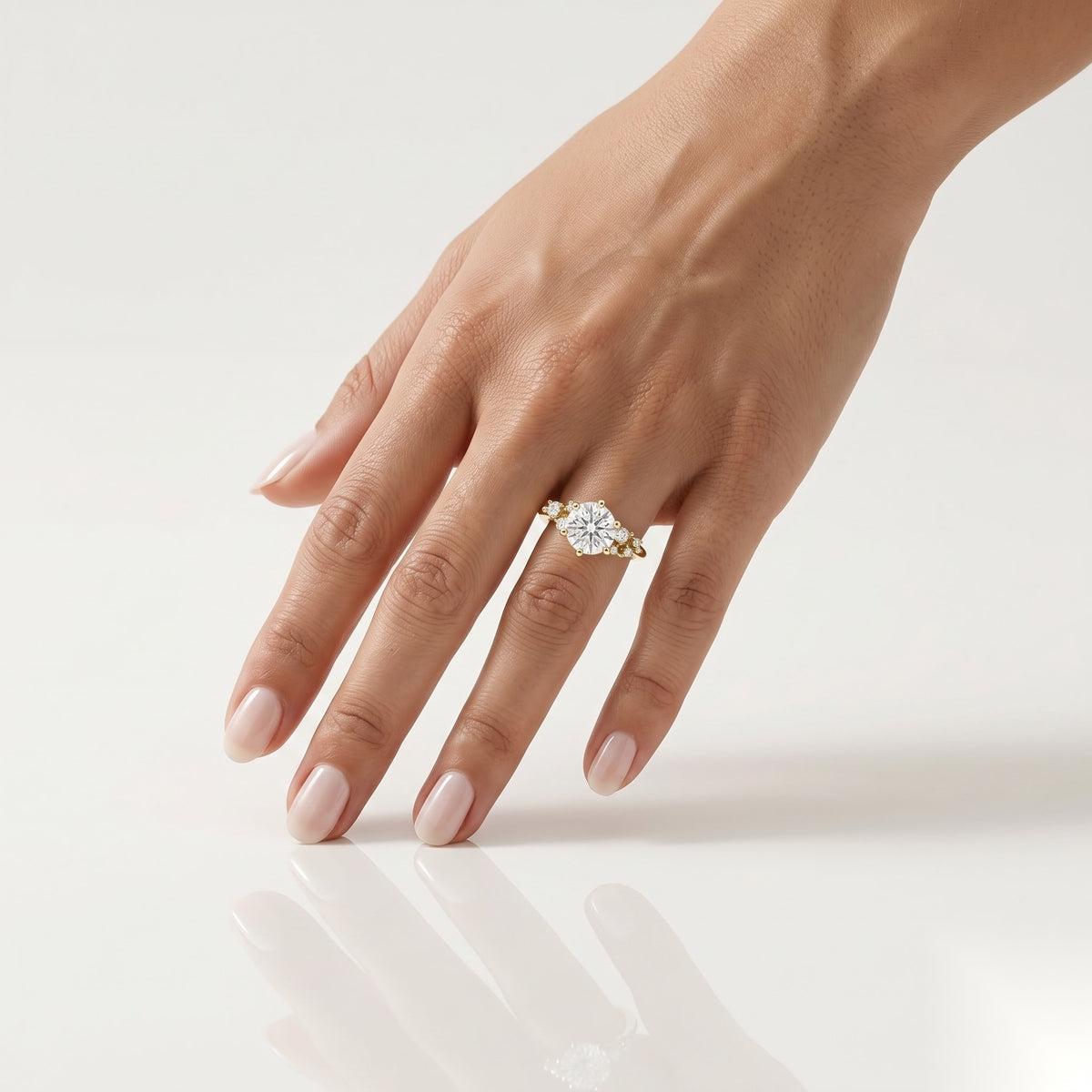 1.5 CT Round Cluster Moissanite Engagement Ring