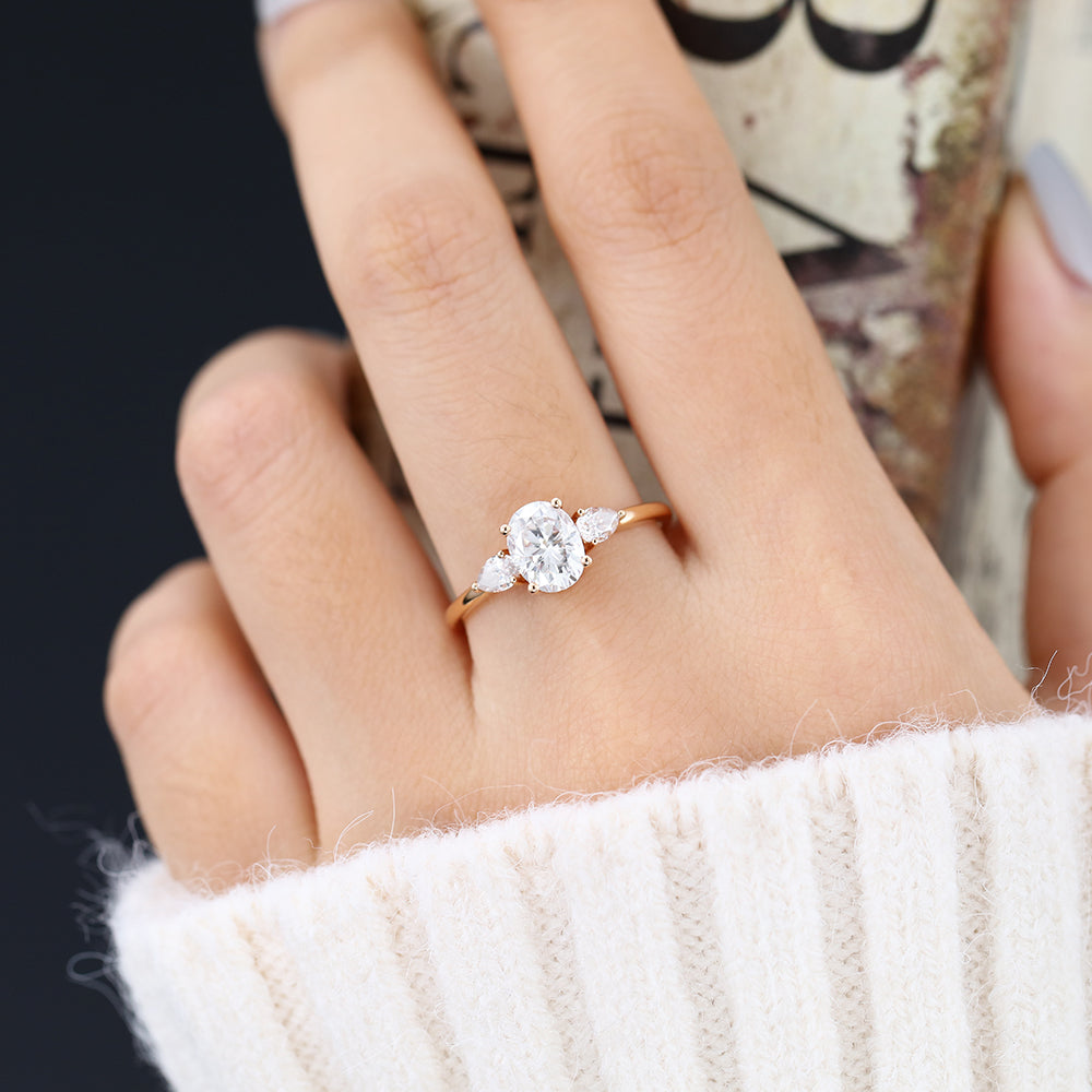 1.33 CT Oval Three Stone Moissanite Engagement Ring