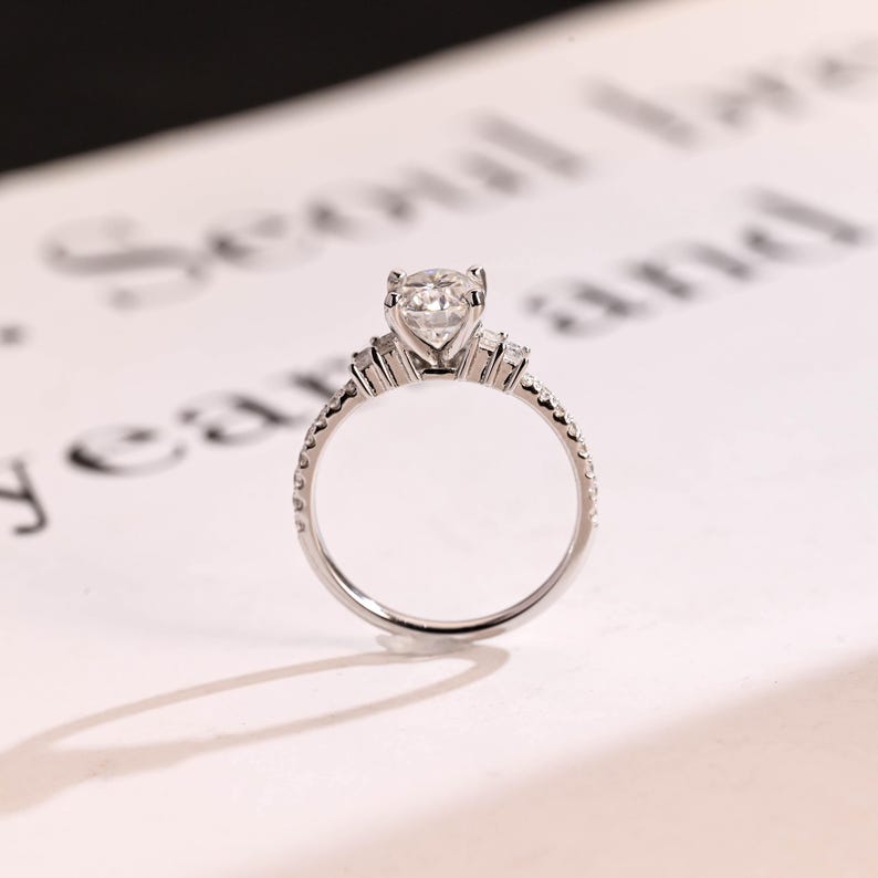 2.0 CT Oval Pave Moissanite Engagement Ring