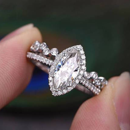 1 CT Marquise Halo & Pave Moissanite Bridal Set
