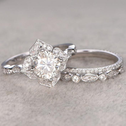1 CT Cushion Vintage Moissanite Bridal Set