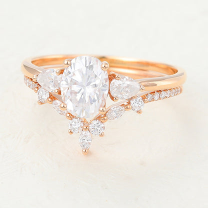1.33 CT Oval Three Stone Moissanite Bridal Set