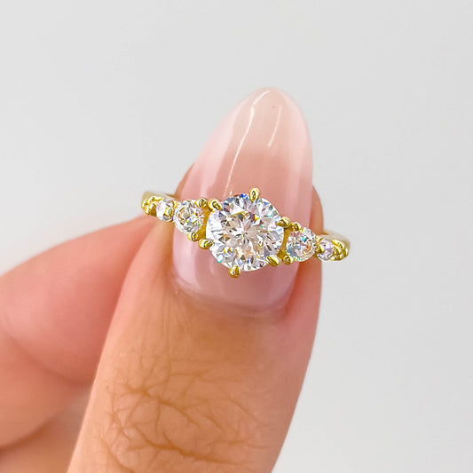 1 CT Round Cluster Moissanite Engagement Ring