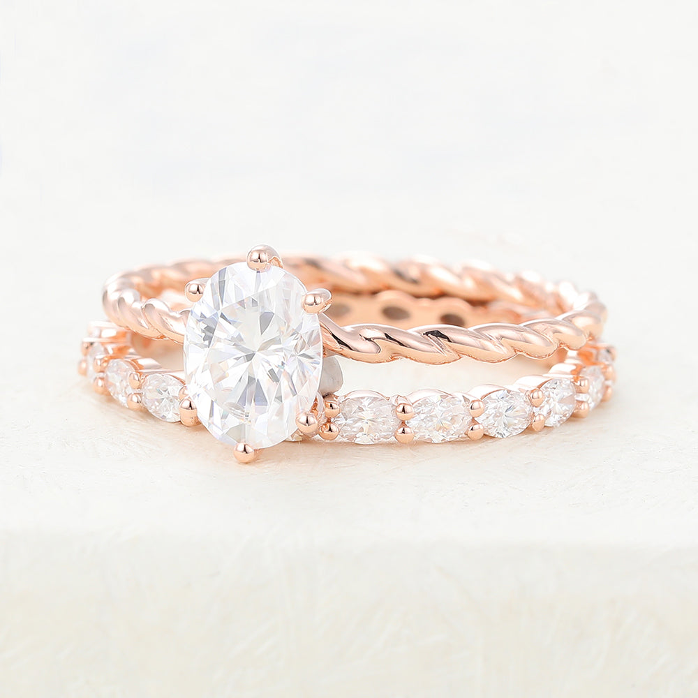 1.33 CT Oval Solitaire Moissanite Bridal Set