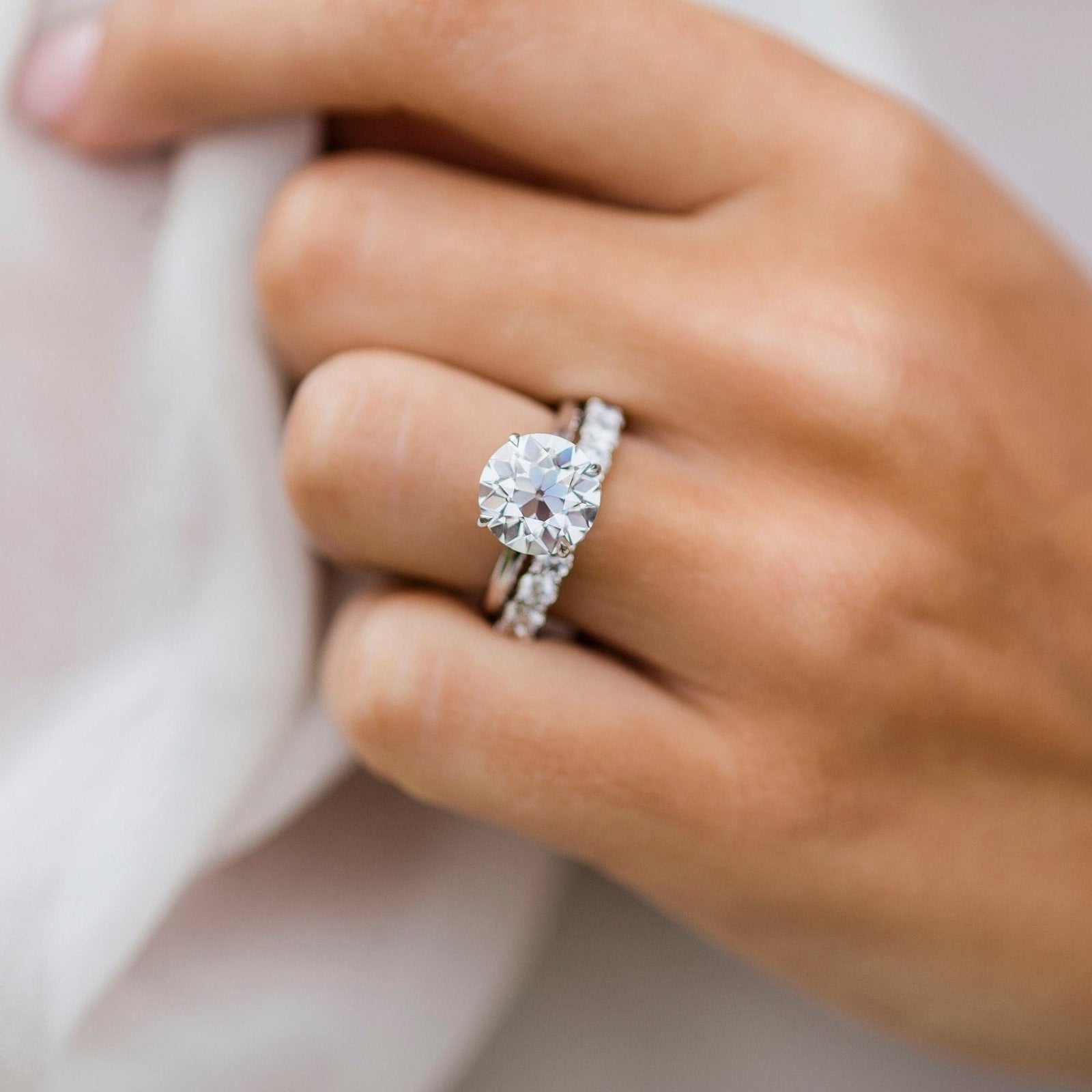 3 CT Round Solitaire Moissanite Engagement Ring