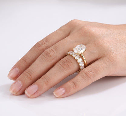 3.5 CT Oval Solitaire Moissanite Bridal Set