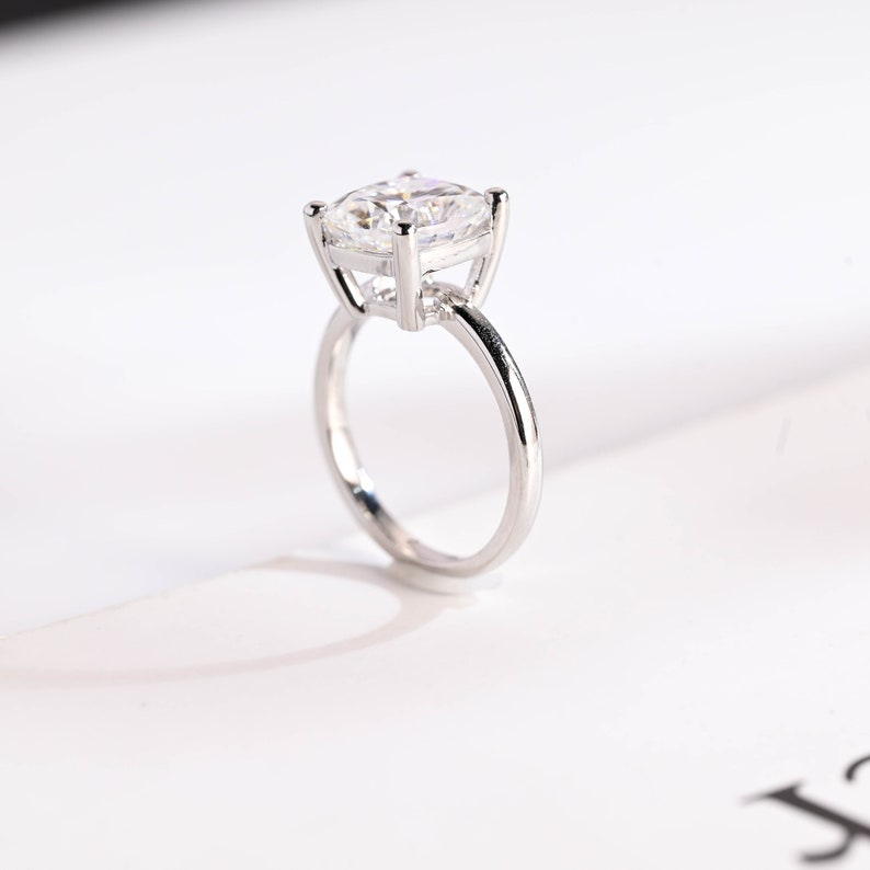2.0 CT Cushion Solitaire Moissanite Engagement Ring