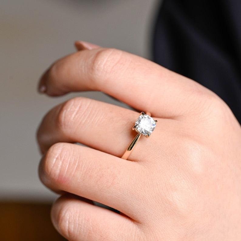 2.0 CT Round Hidden Halo Moissanite Engagement Ring
