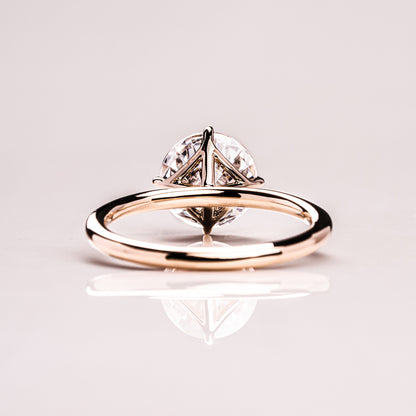1.35 CT Round Solitaire Moissanite Engagement Ring