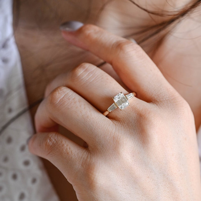 2.0 CT Emerald Three Stone Moissanite Engagement Ring