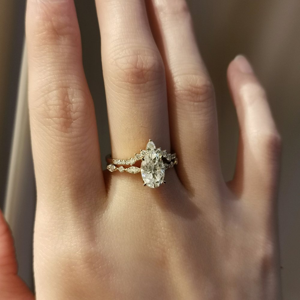 1.7 CT Oval Pave Moissanite Engagement Ring