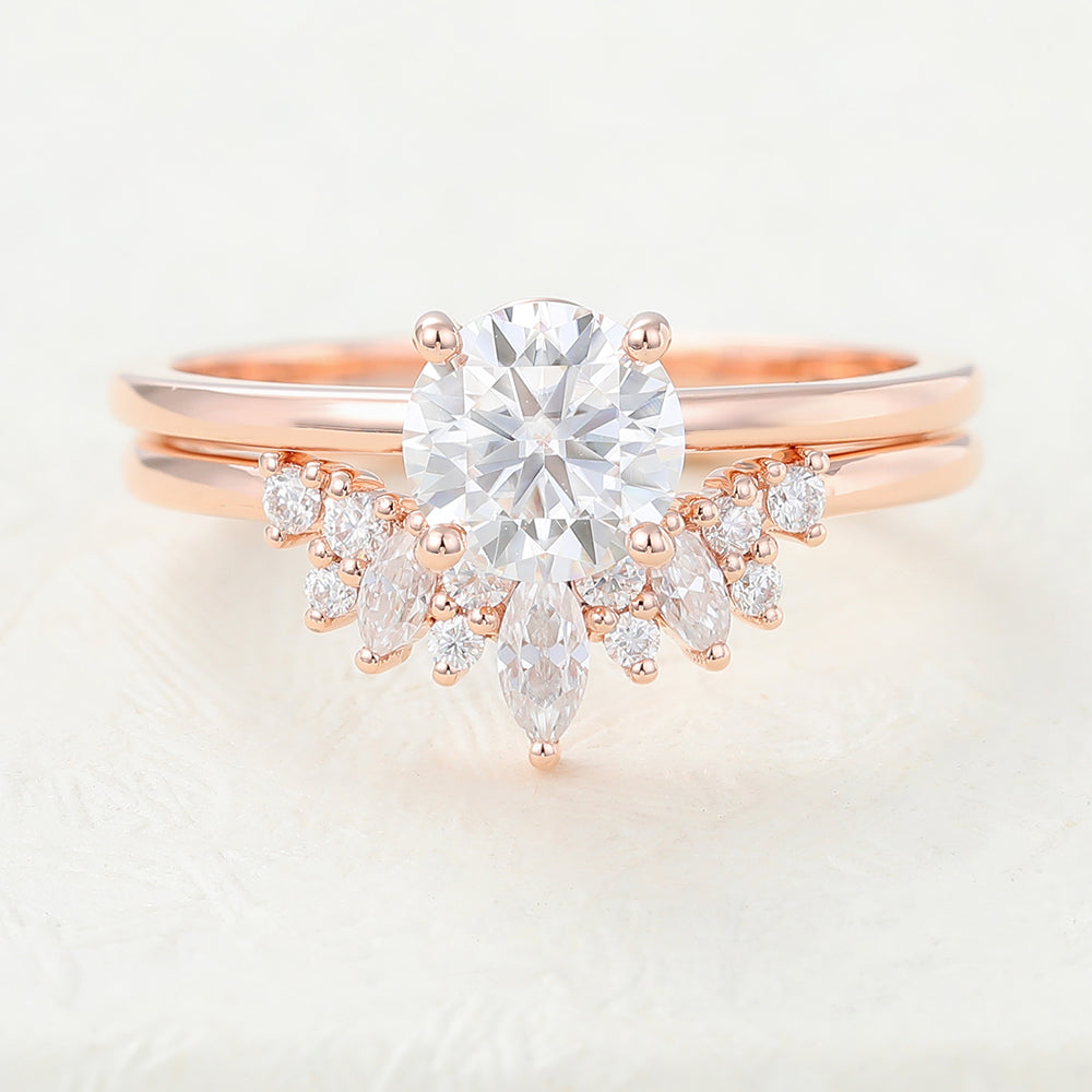 0.68 CT Round Solitaire Moissanite Bridal Set