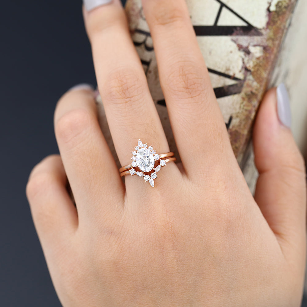 1.33 CT Oval Cluster Moissanite Bridal Set