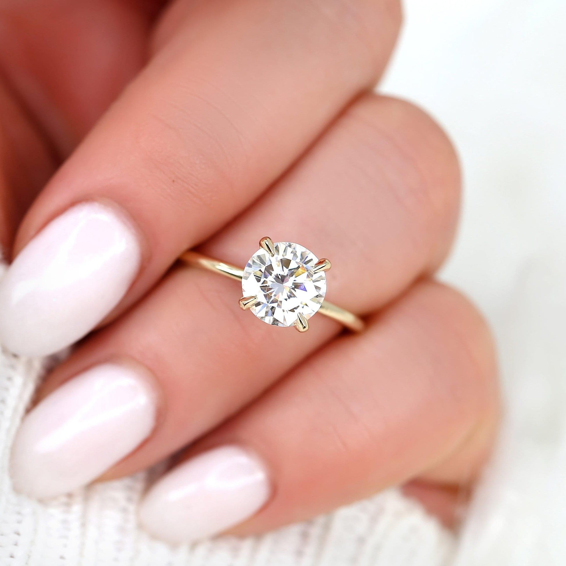 2 CT Round Hidden Halo Moissanite Engagement Ring