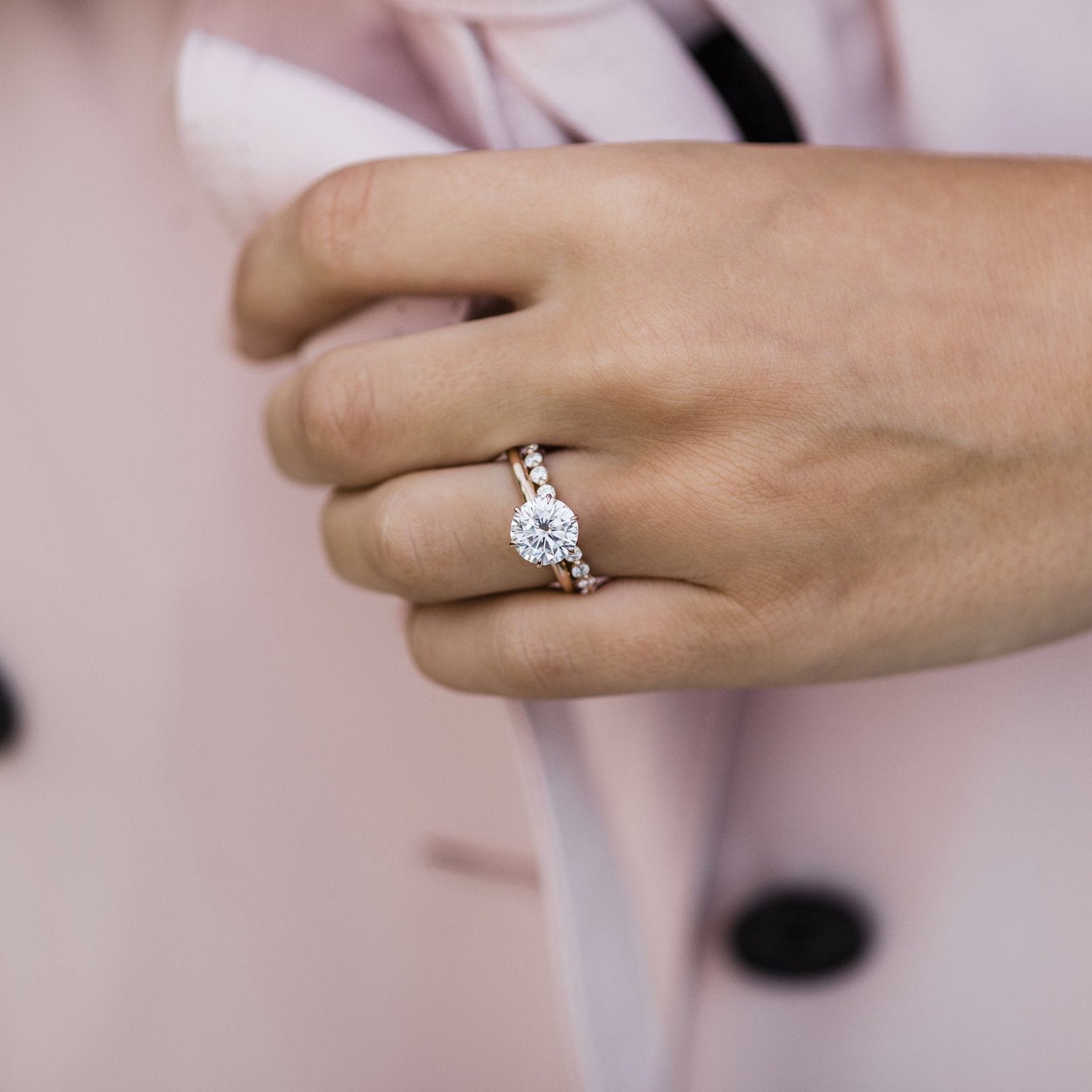 2.1 CT Round Solitaire Moissanite Engagement Ring
