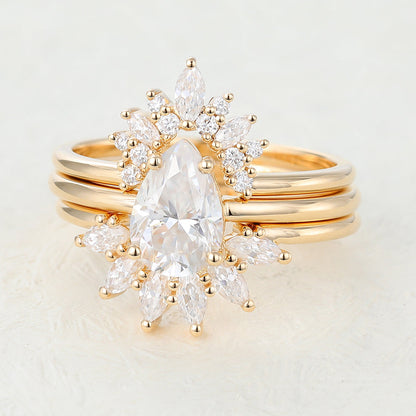 1.5 CT Pear Solitaire Moissanite Bridal Set