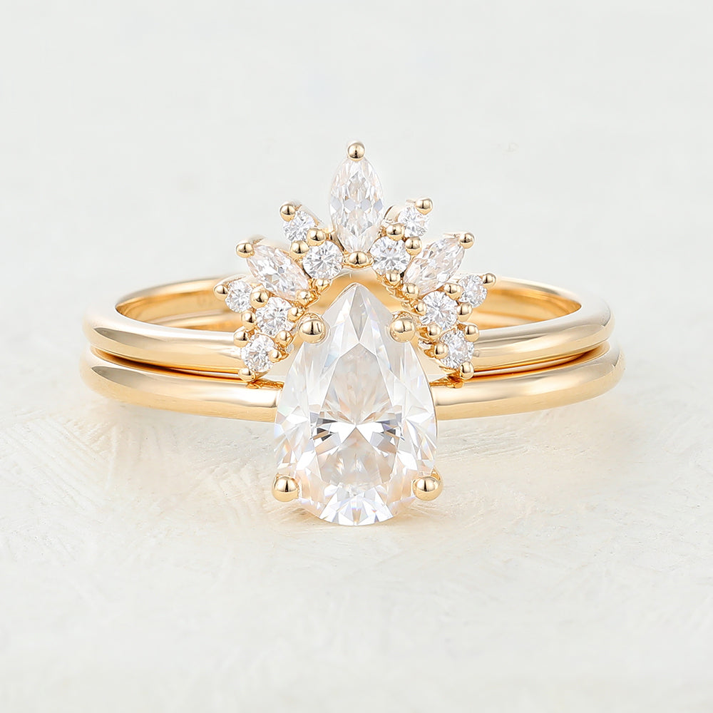 1.33 CT Pear Solitaire Moissanite Bridal Set