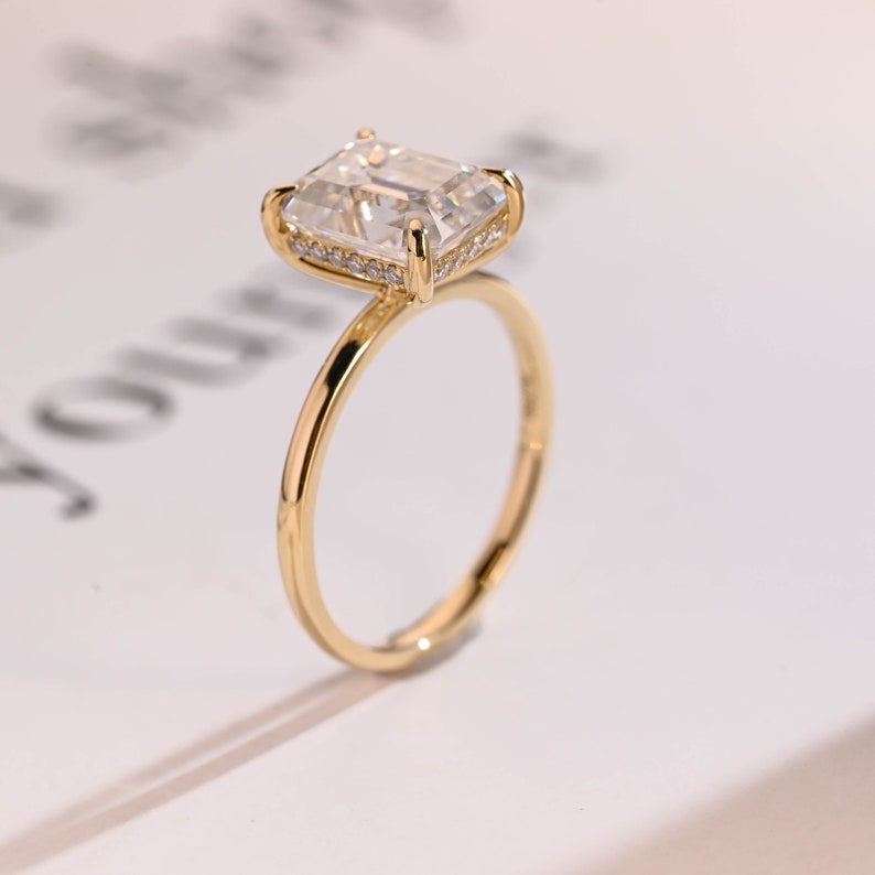 2.0 CT Emerald Hidden Halo Moissanite Engagement Ring