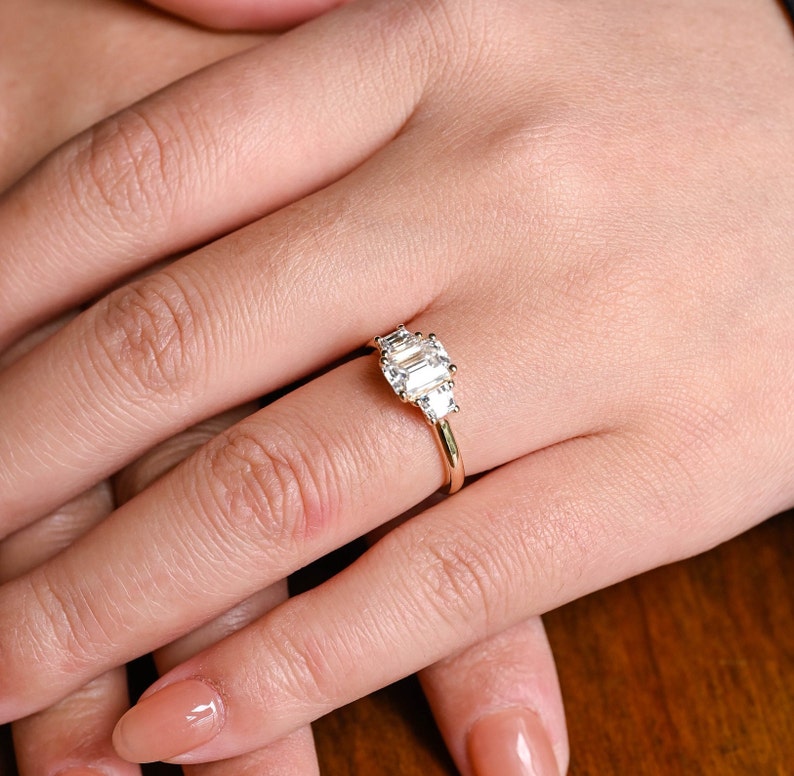 2.0 CT Emerald Three Stone Moissanite Engagement Ring