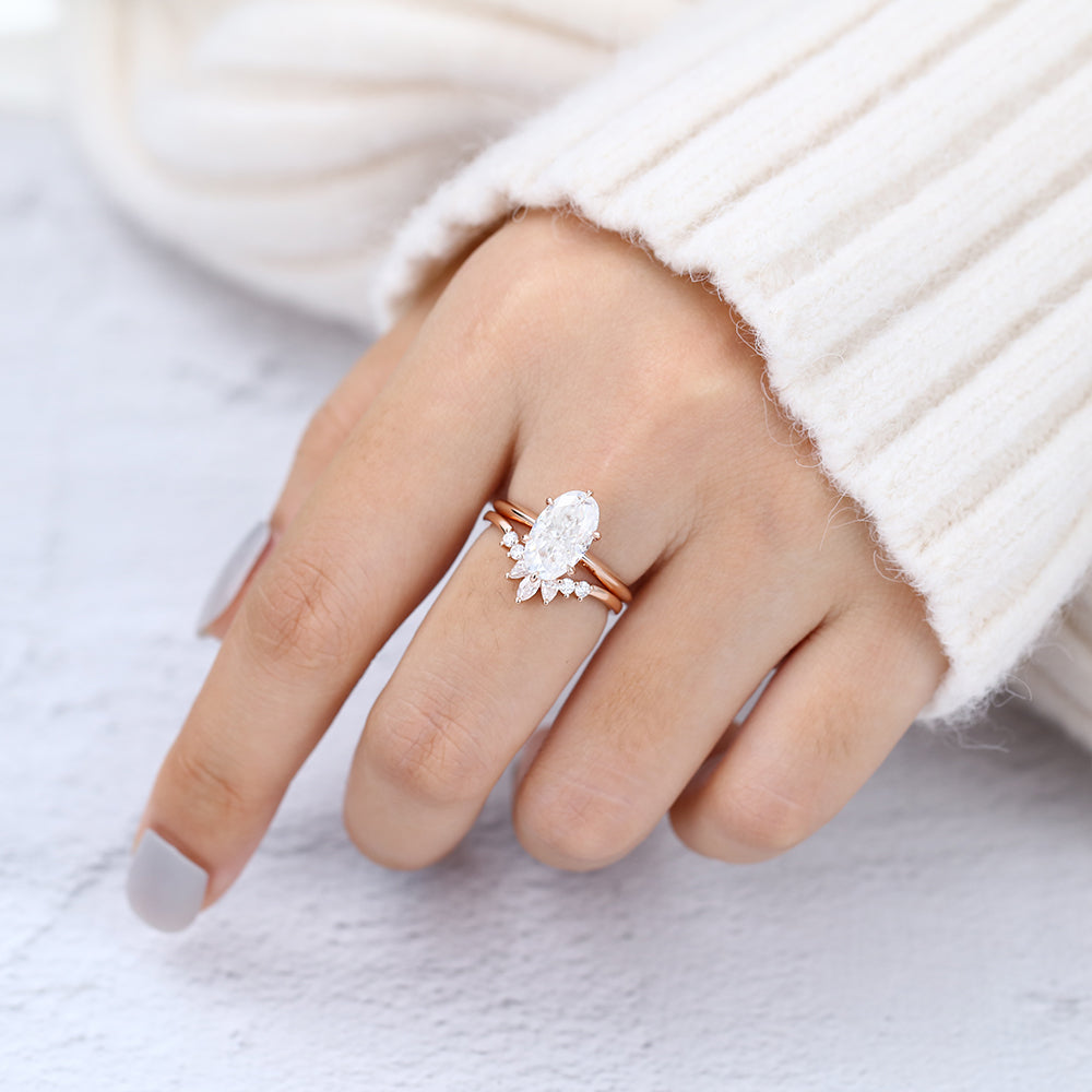 2.5 CT Oval Solitaire Moissanite Bridal Set